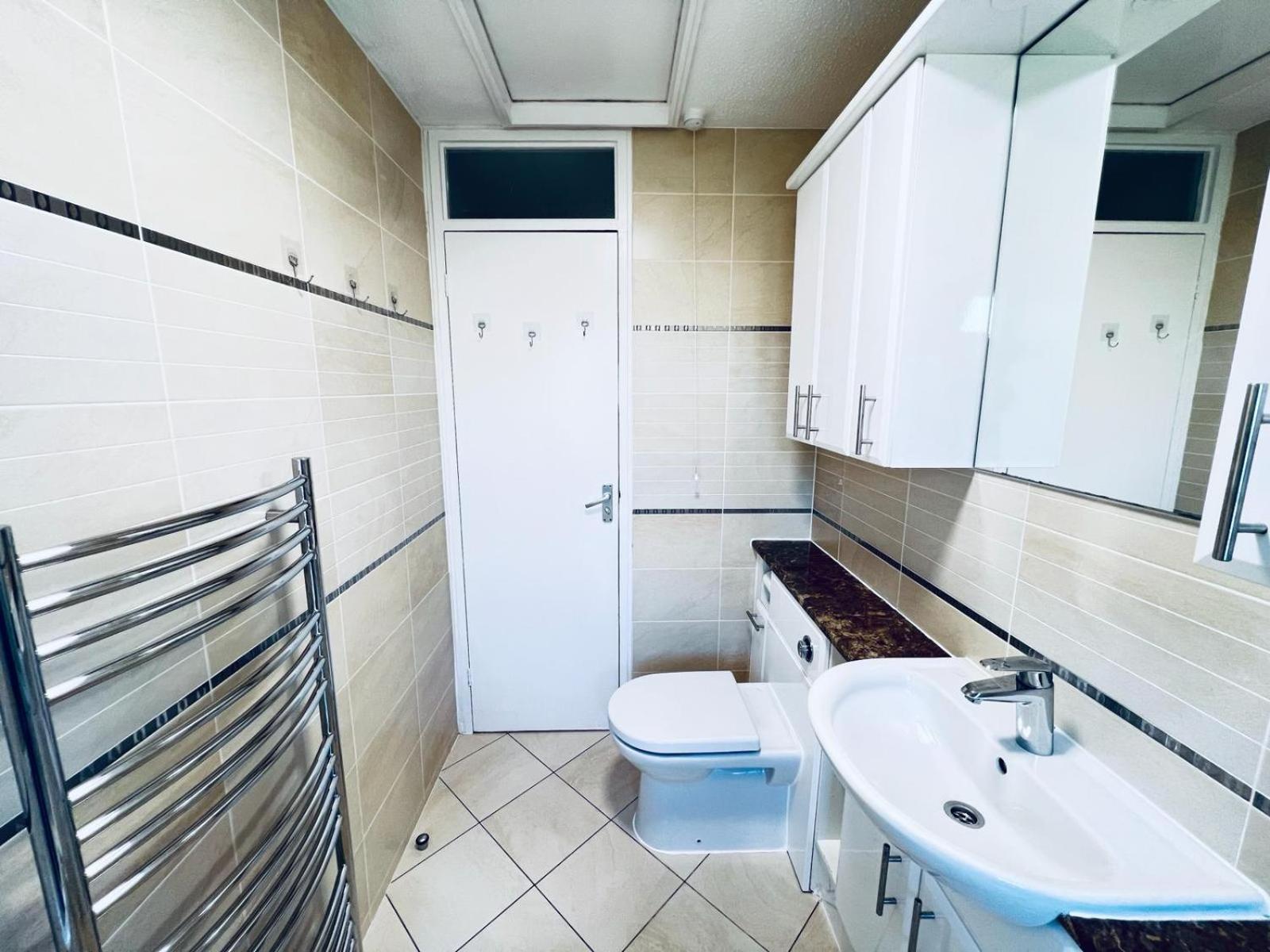 Elegant Room In Stylish House Milton Keynes Luaran gambar