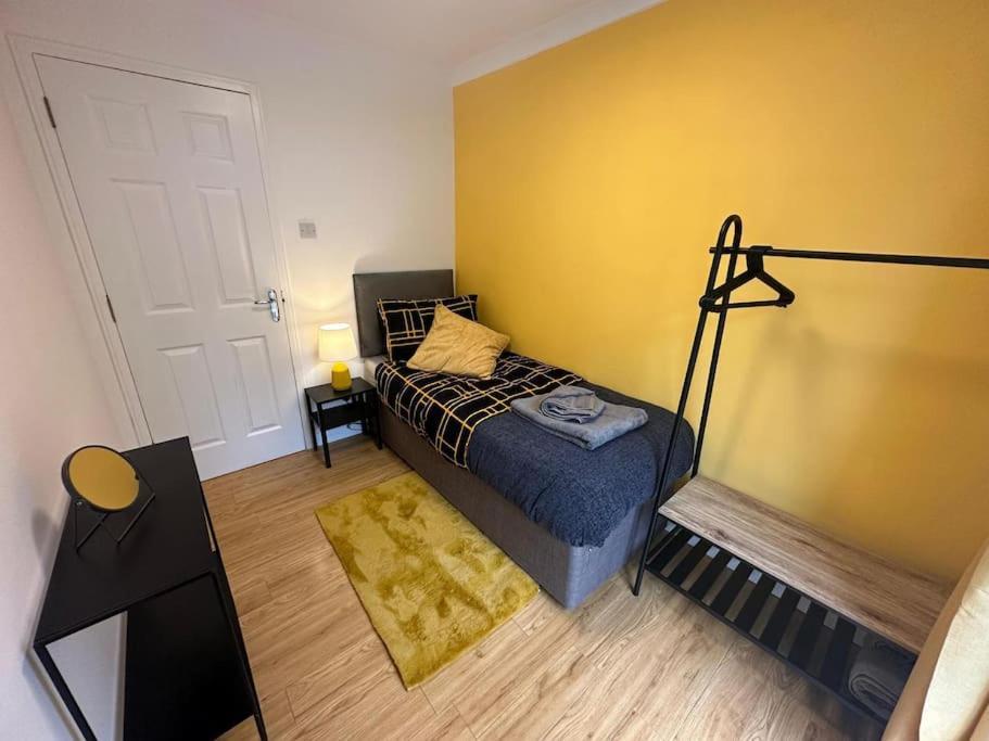 Elegant Room In Stylish House Milton Keynes Luaran gambar